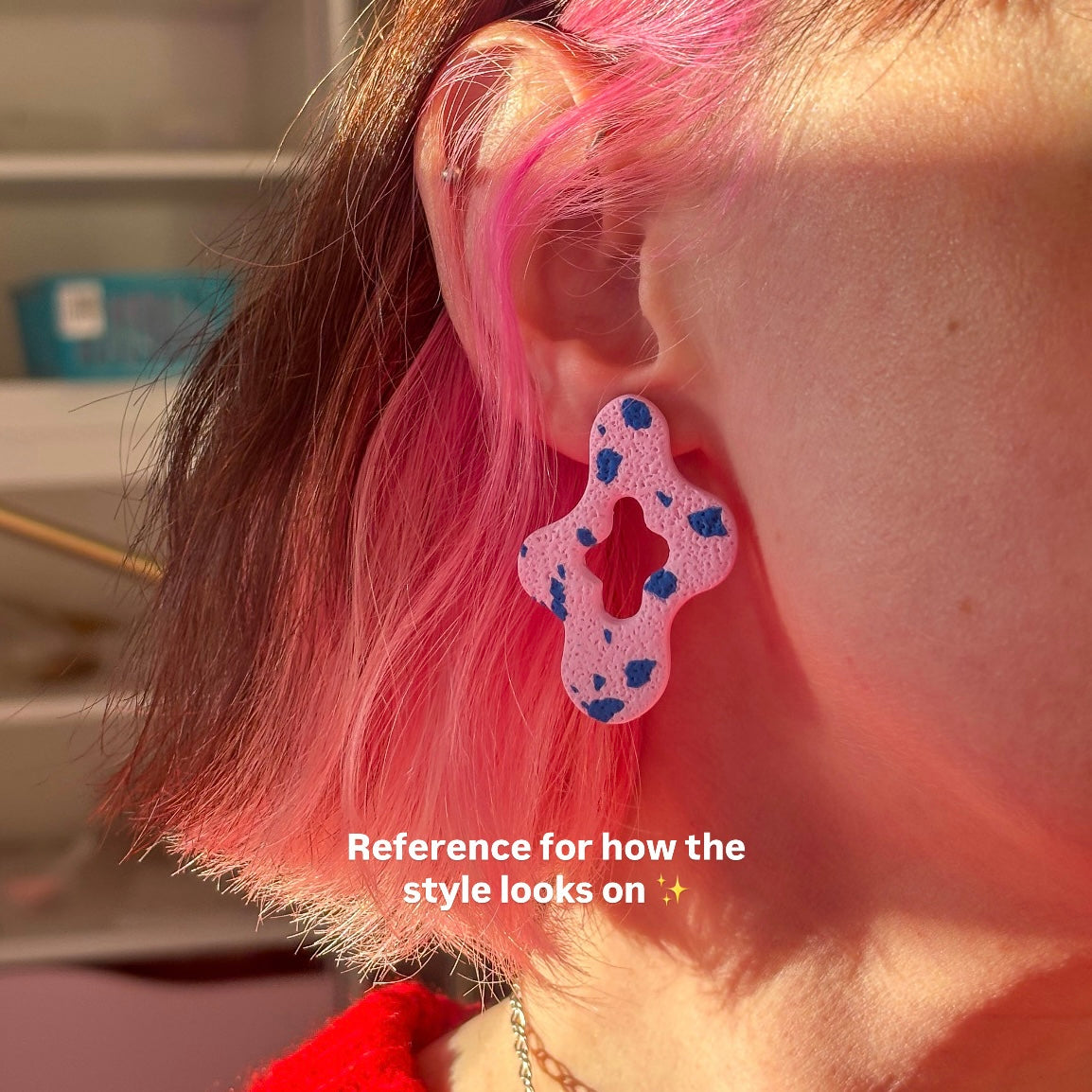 Wiggly Window Studs - Pink & Red