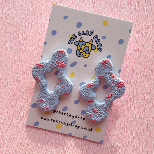 Wiggly Window Studs - Cornflower Blue & Pink