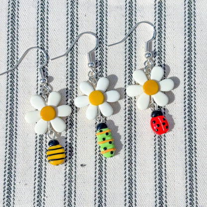 Bee & Daisy Earring (SINGLE EARRING)