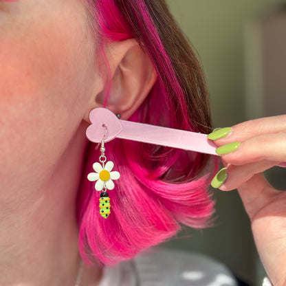 Caterpillar & Daisy Earring (SINGLE EARRING)
